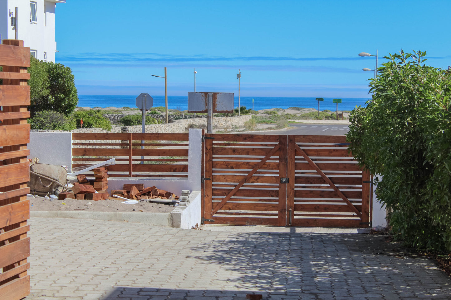 NUEVOS AIRES-SERENA GOLF / LA SERENA